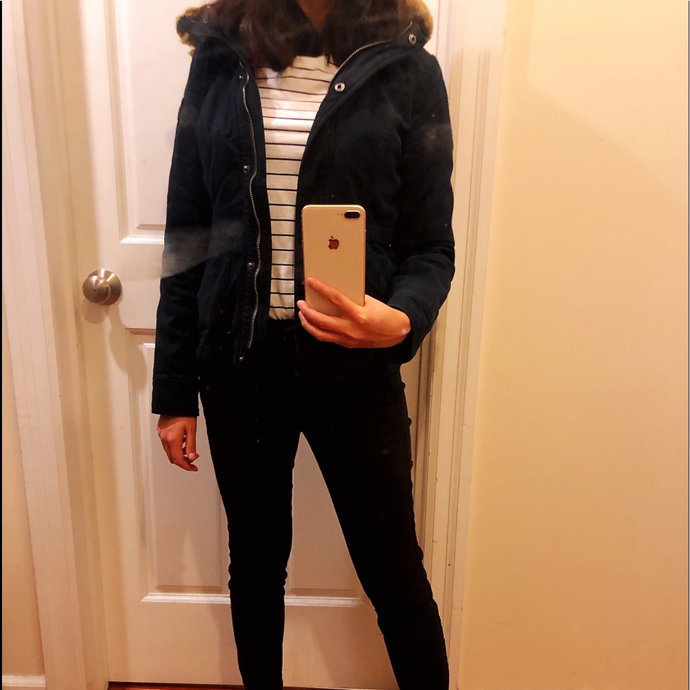 Abercrombie & Fitch navy quilted jacket women, size xs